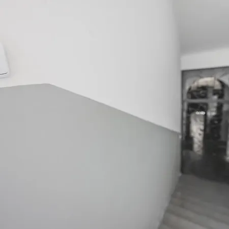 Old Town Walkable Flat,kitchen, New Bathroom Appartamento *