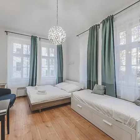 Old Town Walkable Flat,kitchen, New Bathroom Praga