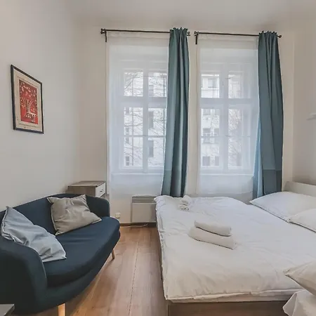Old Town Walkable Flat,kitchen, New Bathroom *