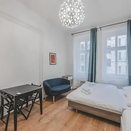 Apartment Old Town Walkable Flat,kitchen, New Bathroom *
