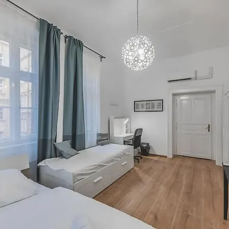 Old Town Walkable Flat,kitchen, New Bathroom Appartamento *